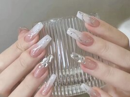 秋冬ネイル　エレガントデザイン