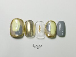 LAURA POMPONNEE　Noble