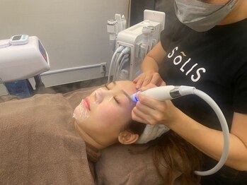 ソリス ビューティー(SOLIS BEAUTY)の写真/【最新毛穴洗浄機使用4850円】強力な吸引力×洗浄力で毛穴の汚れを徹底洗浄！どんな肌質の方にも◎
