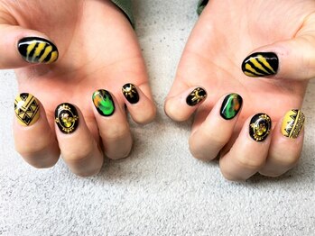 ナッティーキャット(Nutty cat)/痛ネイル：キャラモチーフネイル