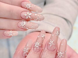 キラキラ冬ネイル