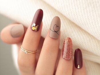 エムスラッシュ ソル センター南(M.SLASH SOL)/バレンタインネイル