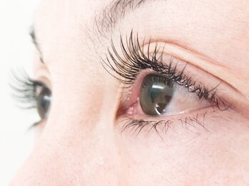 モダンクラフトビューティ 新田東店の写真/『大人女性の為の癒し空間』でなりたいが叶う♪丁寧なカウンセリングで貴方の魅力を最大限に引き出します◎