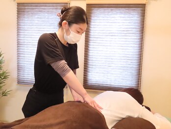 笑み屋の写真/熟練のベテランが施術！男性支持率高！強もみOKの全身リンパで、溜まった疲労を徹底改善。