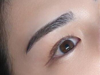 ファーストネイルアイラッシュ 札幌駅前店(1st NAIL&eyelash)/眉毛Wax間引き+メイク仕上げ