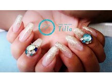 ネイル サロンティーラ(Tilla)/ラメグラ+３Dストーン