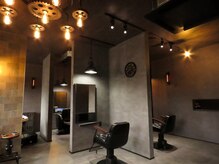 ラッドロッズ アイ(LADRODZ)の雰囲気（ヘアサロン内のBeautyスペース。ヘアーとのトータルで施術OK）