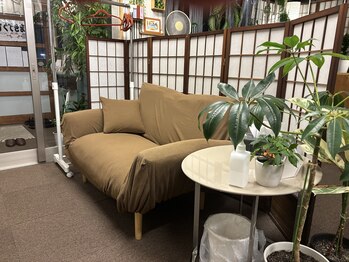 三休/待合スペース