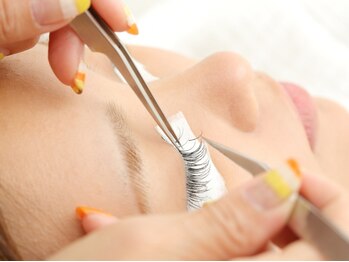 LEDマツエク＆まつげパーマ専門店 U.【ユードット】土浦店の写真/［上品な大人まつ毛に◎自然×高持続を両立］「やりすぎ感のない自然さ」が欲しい大人女性に。