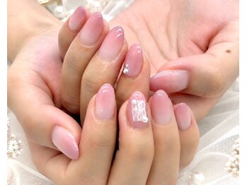 ネイルバズ(Nail BUZZ)の写真/【今月のアート定額￥5800～】季節に合わせたトレンドデザイン豊富にご用意♪シンプルだからこその高技術！