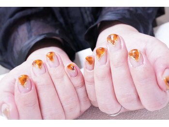 プチリリィ(Petit Lily)/秋に人気のべっ甲アート