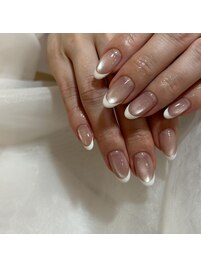 マグネット×フレンチネイル