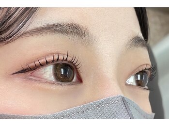 ルアナ(Ruana)/まつ毛パーマ上