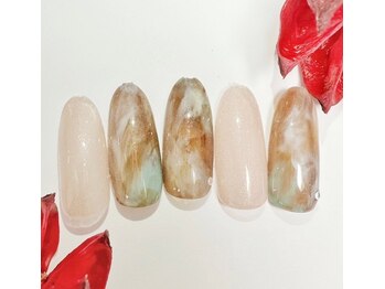 ラヴィネイル 四条烏丸店 メリー(La Vie Nail merry)/2023.11月限定