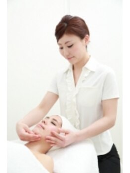 ジェニックサロン グランドギンザ ひたちなか(GENIC SALON GRAND GINZA)/経験豊富なスタッフが多数