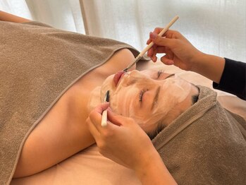 ギルドハナレ(GUILD HANARE)の写真/毛穴・くすみケアはダクトピールで☆幹細胞美容液導入で叶えるうるツヤ肌へ♪