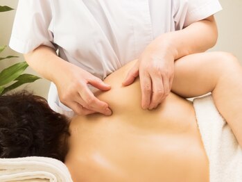 パーク健康サロン 赤坂(PARK健康SALON)/肩甲骨もぐいっと極上リンパ流し