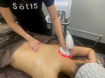 ソリス ビューティー(SOLIS BEAUTY)の写真/【キャビ×ラジオ波を用いた最新痩身機器90分9160円 】冷え・むくみ解消、セル脂肪燃焼で理想のボディへ!!