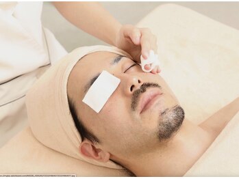 メンズエステ大阪京橋【マッサージ/毛穴/ニキビケア/脱毛/小顔/メンズフェイシャル】/★MEN★Step1【クレンジング】