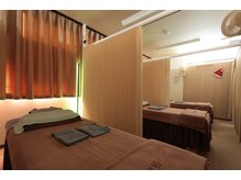 椿の雰囲気（ペアでのご来店も大歓迎♪落ち着いた店内で最高の癒しをご提供）