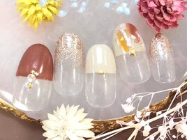 上品ブラウンカラーネイル