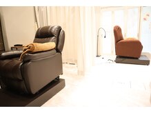 イルファ ビューティー(ehl fa Beauty)の雰囲気（カーテンで仕切っているのでくつろぎながら施術できます♪）