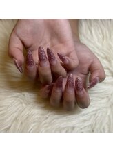 カットアンドスタイル クラウン(Cut & Style Clown)/ジェル/スカルプ/ネイル/横浜