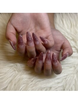 カットアンドスタイル クラウン(Cut & Style Clown)/ジェル/スカルプ/ネイル/横浜