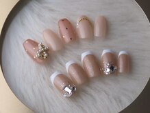 手元を綺麗に魅せるデザイン豊富にご用意しております。