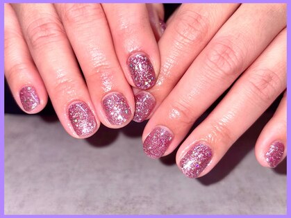 パープルの爪屋の写真