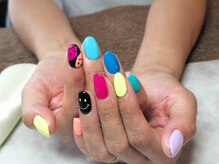 エピス(Epice)/ポップなニコちゃんアート