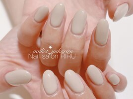 優しいカフェオレベージュ