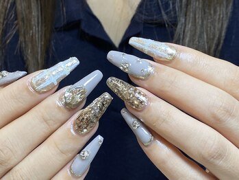ヴィーナスネイル(Venus Nail)/長さ出し 持ち込みデザイン