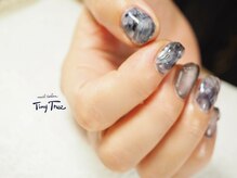 タイニーツリー(Tiny Tree)/ニュアンスネイル