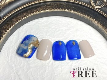 ネイルサロン トゥリー(TREE)/ゴールドラインフットネイル!