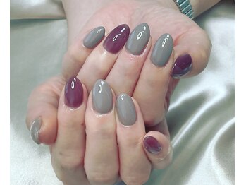 ヒトミネイルズ(Hitomi Nails)/