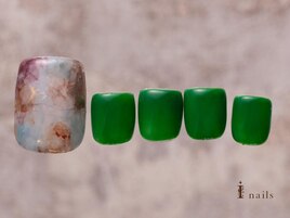 モード夏色シンプル緑ネイル
