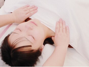 ふわりはり灸整体院の写真/《リピートさん、定評あり！》優しい施術で姿勢まで改善◎【インディバ/鍼灸】お好みの施術を選択可能