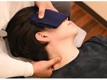 カイロ鉄庵(クロガネアン)の写真/ガチガチの首や肩こりは姿勢矯正で改善！筋肉をほぐし、身体によい姿勢を覚えさせることからスタート☆