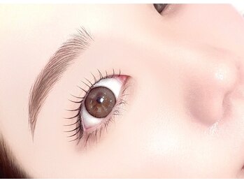 リステン(Lis 10)/まつげパーマ＋眉毛(アイブロウ)