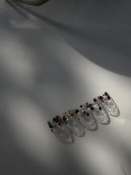 イプ(ip)/ホロとパールネイル☆