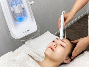 レアマカナ(LeaMakana)の写真/【毛穴洗浄といえばレアマカナ♪】話題の毛穴洗浄ハイドロフェイシャルで毛穴の黒ずみ・角栓を徹底ケア!