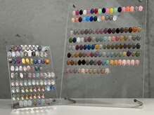 ネオメニア(Neomenia)の雰囲気（カラーを豊富にご用意してます！大人気のマグネット、ミラーも！）