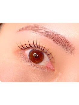 ナチュラル上品な目元にしたい