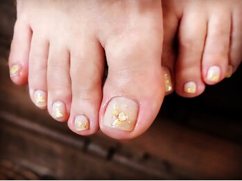 ネイルスミス 高松店(Nailsmith)/F金箔×シェルビジュー