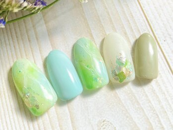 アミネイルズ(AmiNails)/大理石ネイル♪