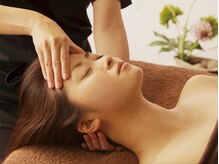 Q.まつ毛パーマやエクステをしていても施術は可能ですか？