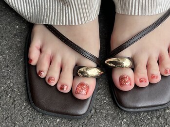 ニコッテ 本厚木(nicotte.)の写真/フットは全メニューフットバス、フットシャンプー付き！シンプルから持ち込みアートまで幅広くご対応◎