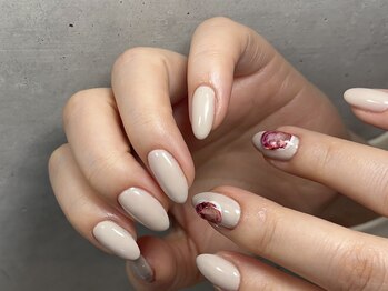 ルカ 原宿(lux)/大人シンプルネイル