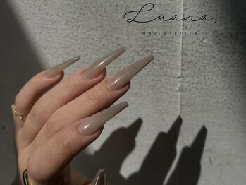 ネイルアトリエ ルアナ(LUANA)の写真/爪が短い,小さい方でもスラッと伸びた美しい指先◎自爪のお悩みも自然な仕上がりで自慢したくなる手元に♪